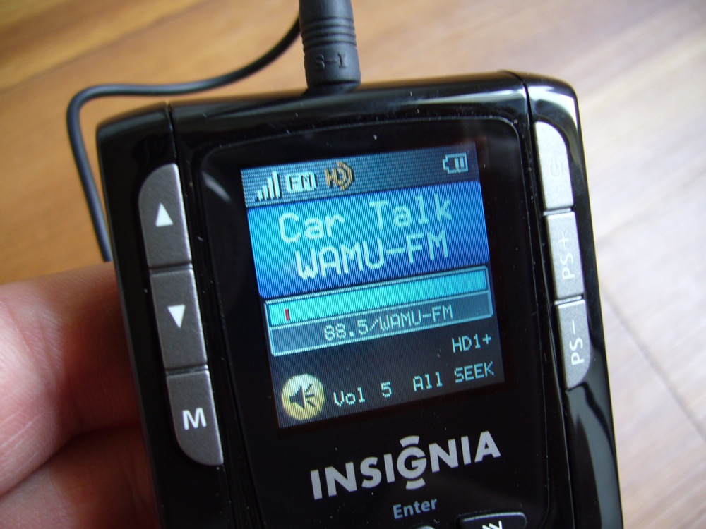 Best Buy Launches First Portable HD Radio (I Gots)